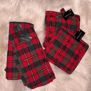 Christmas kitchen red plaid tartan kitchen towel potholders set